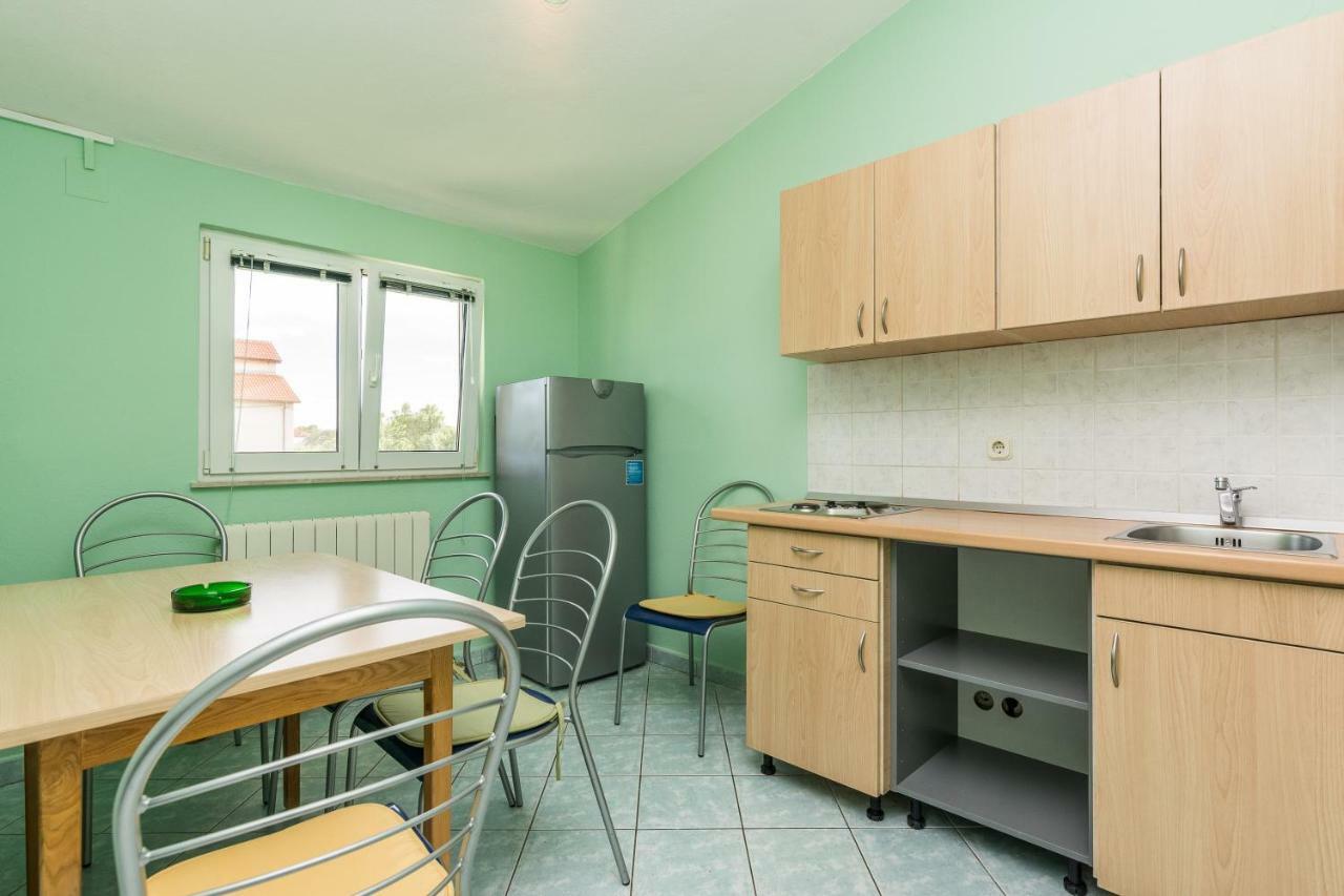Apartmani Albi Zaton  Exteriör bild