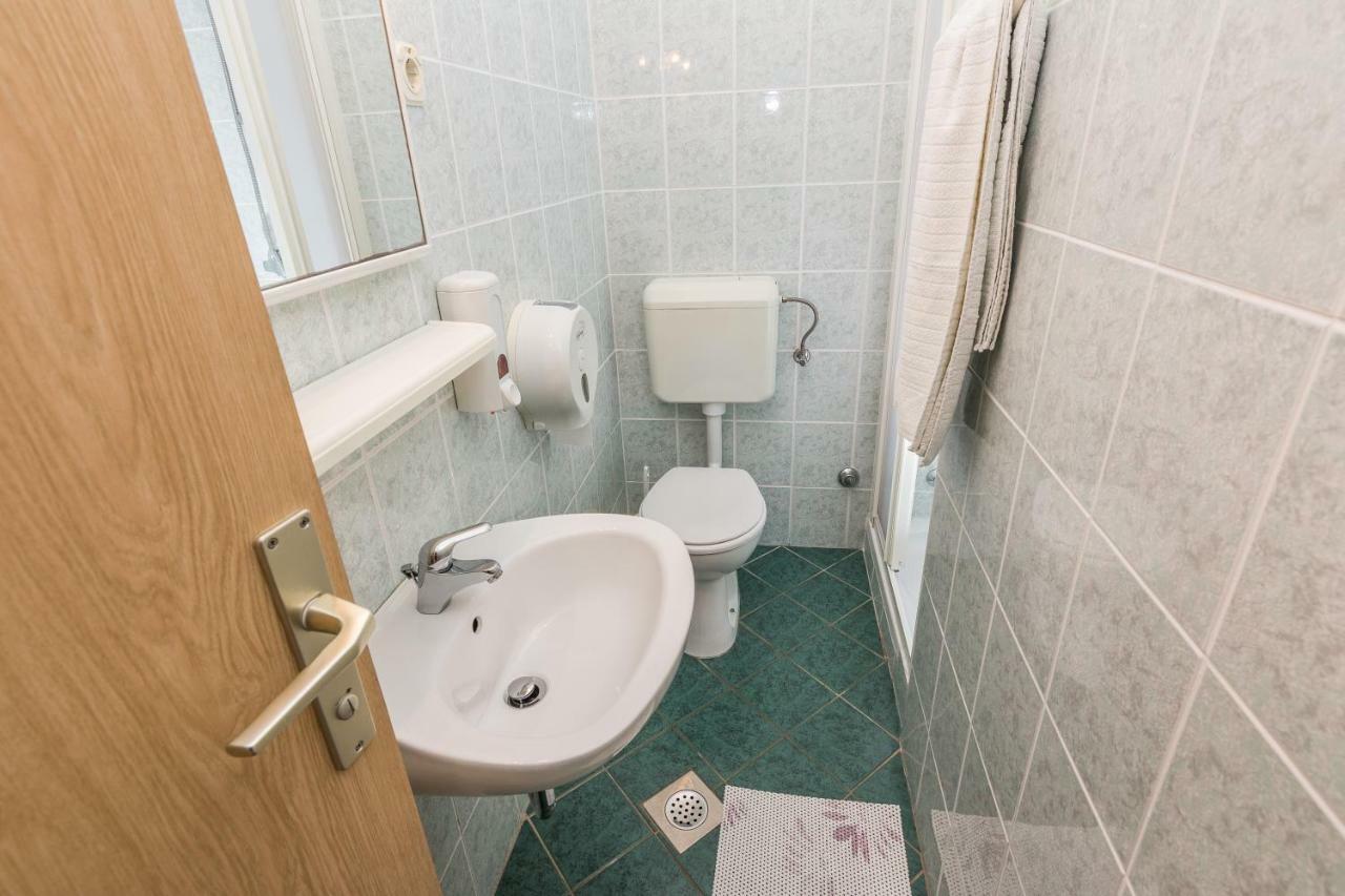 Apartmani Albi Zaton  Exteriör bild