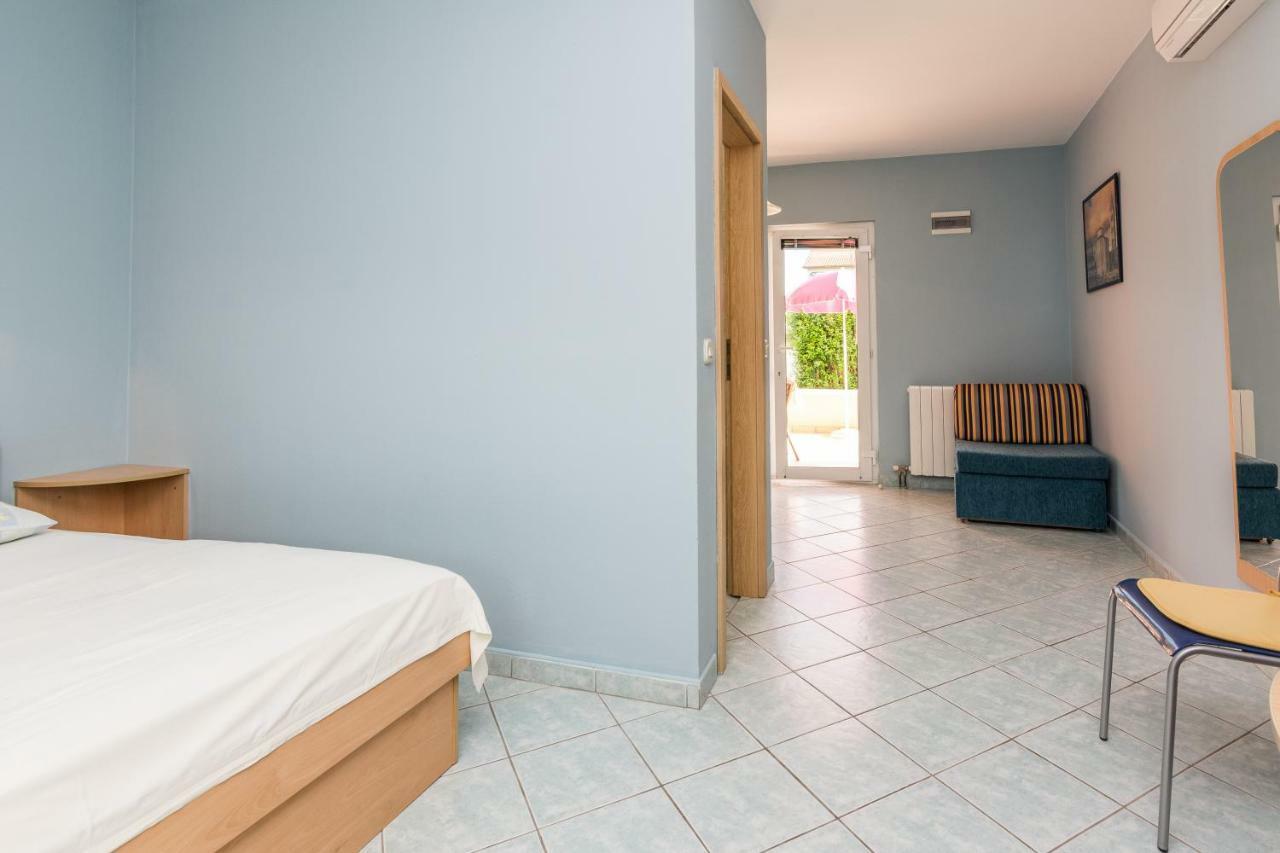 Apartmani Albi Zaton  Exteriör bild