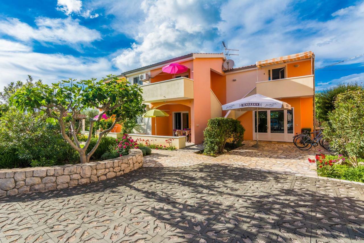 Apartmani Albi Zaton  Exteriör bild