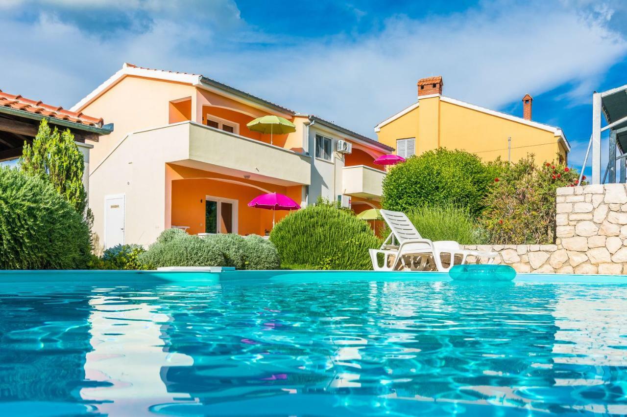 Apartmani Albi Zaton  Exteriör bild